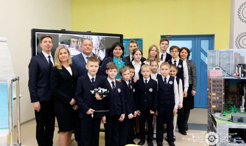 В рамках XII Петербургского образовательного форума состоялся финал второго открытого конкурса научно-технических проектов учащихся «Таланты XXI века»